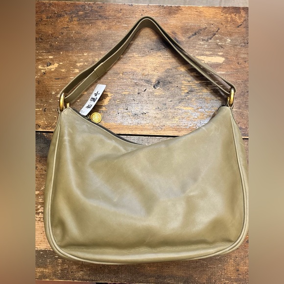 Vintage Gucci Pistachio Green Leather Hobo Bag - Picture 7 of 16
